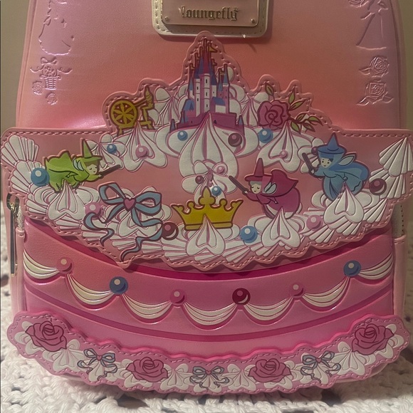Loungefly Disney Sleeping Beauty Auroa Wedding Cake Bag/Backpack NWT - Picture 3 of 5